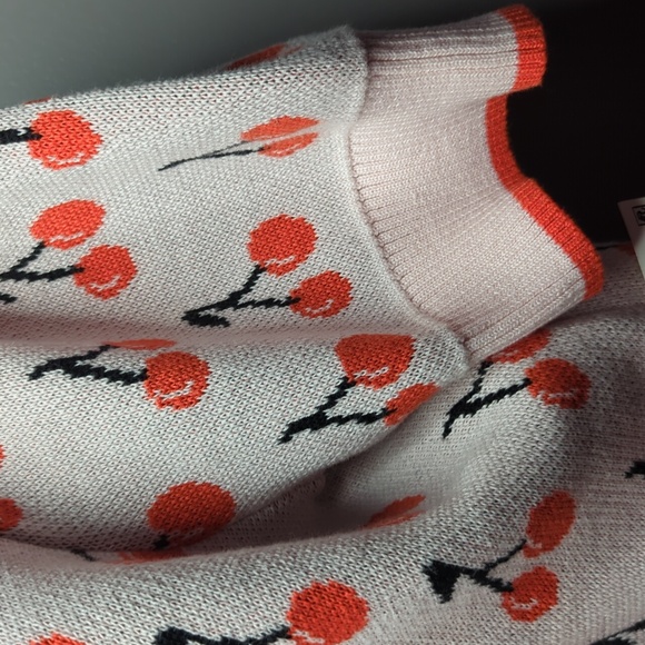 On the 34th Brand - Picture 3 of 3